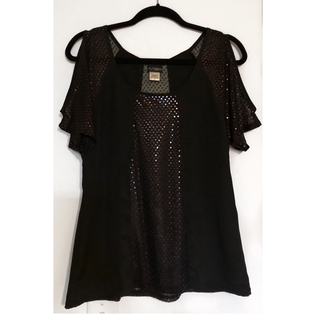 Daytrip from buckle black and copper sheer top